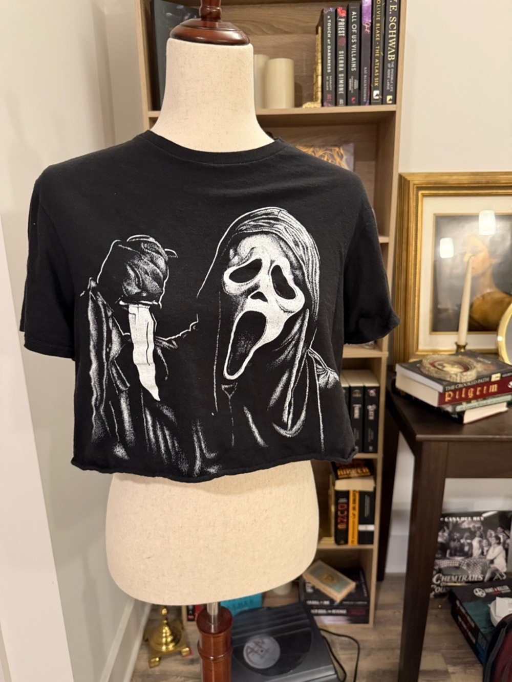 GHOST FACE | Scream Graphic Crop Tee
